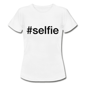 Selfie - hashtag som tryk på t-shirt - #selfie